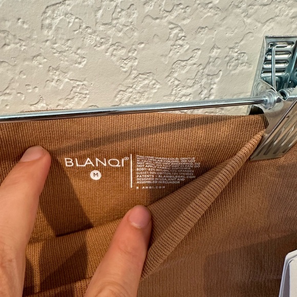 Blanqi Hipster compression pant- size m- set of 4 - Picture 4 of 5